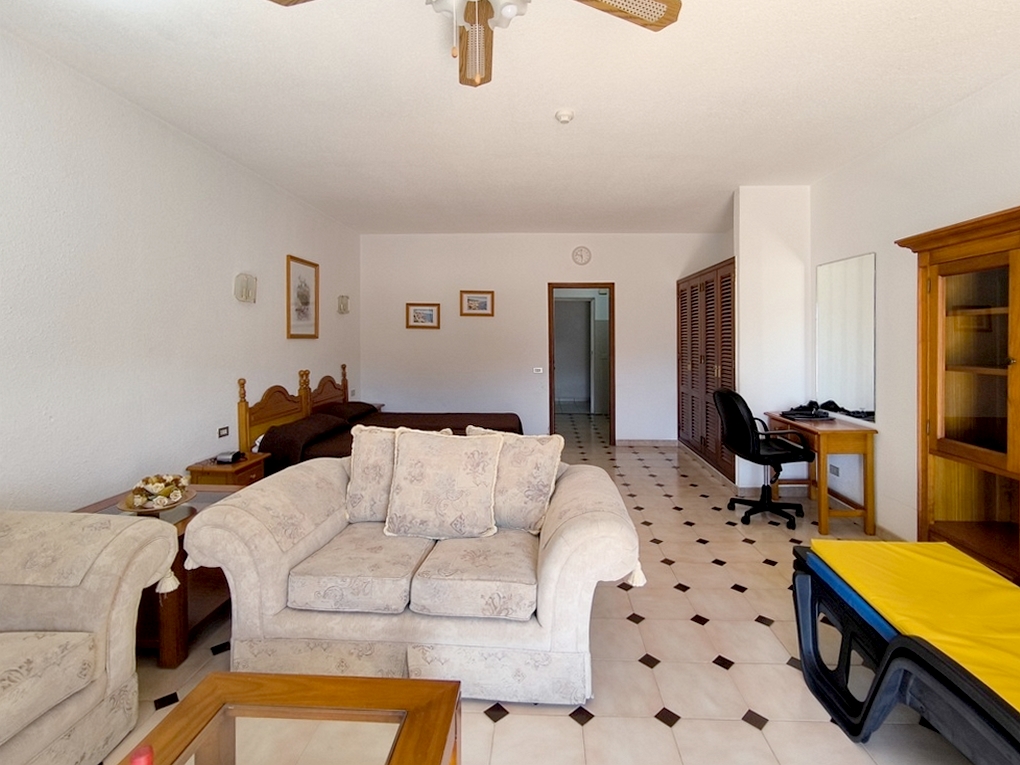 SE VENDE ESTUDIO EN SAN EUGENIO BAJO