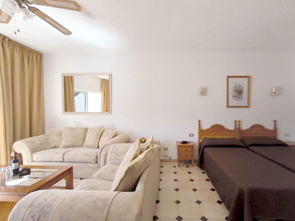 SE VENDE ESTUDIO EN SAN EUGENIO BAJO